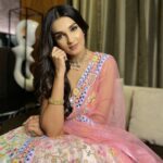 Shiny Doshi Instagram – “Enveloped in the splendor of this exquisite lehenga, feeling the magic of Indian heritage and my own beauty. 💖🌟

 #LehengaLove #IndianElegance #FeelingGorgeous #navratriappearance
#delhi 

Outfit: @rajbinderchahalofficial
Jewellery: @tyaanijewellery
Stylist: @stylebyvanshiika
Makeup: @fragrance_makeup_studio 
Hair: @sonu_koli8489 Delhi