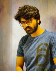 Shirish Sharavanan Instagram - 𝙇𝘼 𝘾𝘼𝙎𝘼 D̷E̷ 𝙋𝘼𝙋𝙀𝙇 #moneyheist #professor #nerd