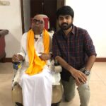 Shirish Sharavanan Instagram – கலைஞர் கருணாநிதி அய்யாவை பார்த்து  வாழ்த்து பெற்றதில் எனக்கு மிக்க மகிழ்ச்சி. 🙏🏼🌟 #kalaignar #karunanidhi