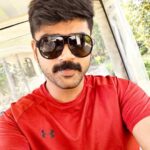 Shirish Sharavanan Instagram - 𝙇𝙤𝙤𝙠𝙞𝙣𝙜 𝙧𝙞𝙜𝙝𝙩 𝙖𝙩 𝙮𝙤𝙪 🥰😉 #sundayvibes