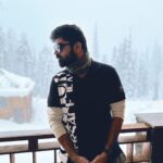 Shirish Sharavanan Instagram - "The cold never bothered me anyway." 🤪☃️ #freezing #gulmarg 🥶 The Khyber Himalayan Resort & Spa
