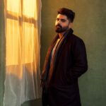 Shirish Sharavanan Instagram - “Look test” 3 Photography @iamvigneshjayakumar Designer @eega_praveen Studio @million_dollar_studios Thanks to @yuvraj_ganesan @shanmuga__priyan @conzeptnoteoff
