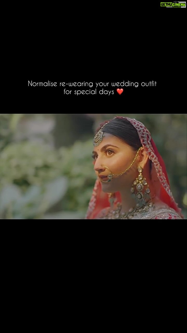 Shivaleeka Oberoi Instagram - Red is not seasonal, it’s iconic! ❤️ You might just see this worn multiple times more in different ways 🥰 because why not?! 😉 #Reuse #Fashion #FestiveVibes #InstagramReels #ReelItFeelIt 🥰