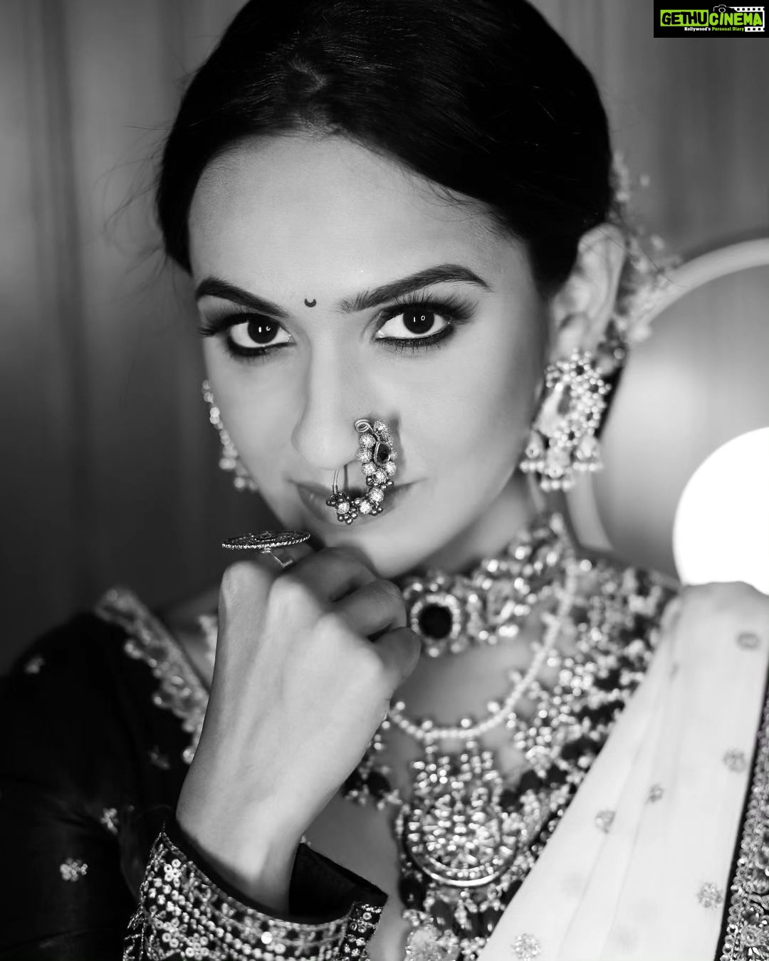 Shivani Baokar Instagram - Intimidating much? Sneak peak into the look photos coming up next! Makeup & hair - @makeupbyberdesaurabh Photographer- @kunal_mohite_photography Styling - @makeupbyberdesaurabh @style_by_pradnyaaaaa__ Designer - @rashmi.s_the_rental_boutique Jewellery - @jizajewellerystudio Nath & hair accessories - @morpankh_jwells Location - @setsinthecity.in Shoot managed - @style_by_pradnyaaaaa__ Sets in the City
