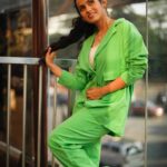 Shivani Baokar Instagram – You’re not wearing enough highlighter if you can’t see it from space ✨💁🏻‍♀️❤️😛

PC @milindshirke 
MUA @makeupbyberdesaurabh
Outfit @howwhenwearclothing 
Location deets @the.tipsytiger