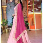 Shivani Baokar Instagram - Team 'Lavangi Mirchi' Chala Hawa Yeu Dya vishesh Aaj ani udya, ratri 9:30 la aplya ZeeMarathi var ❤️😘 MUA @makeupbyberdesaurabh Dress by @vrushalee_fashion_studio Styled by @saileerajpurenagane Mumbai, Maharashtra