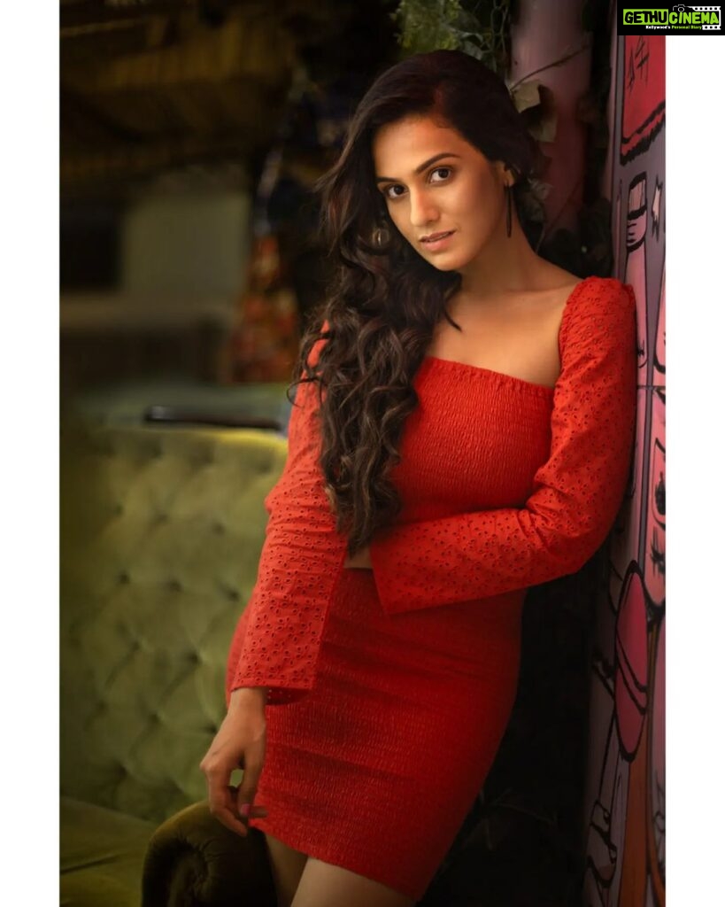 Shivani Baokar Instagram - The overwhelming response for the last post, got me to post another I guess! 🤭 Shall post more from this beautiful location @the.tipsytiger Outfit deets @howwhenwearclothing Shot by the one I adore @milindshirke sir MUA and styling by my one and only @makeupbyberdesaurabh #christmas #christmastree #christmasdecor #xmas #merrychristmas #christmastime #love #winter #handmade #christmasgifts #santa #christmasdecorations #christmasiscoming #holidays #holiday #gift #christmastime #santaclaus #christmaslights #art #instagood #december #gifts #smallbusiness #family #giftideas #photography