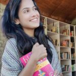 Shivani Baokar Instagram - Lost in a world that doesn't exist....