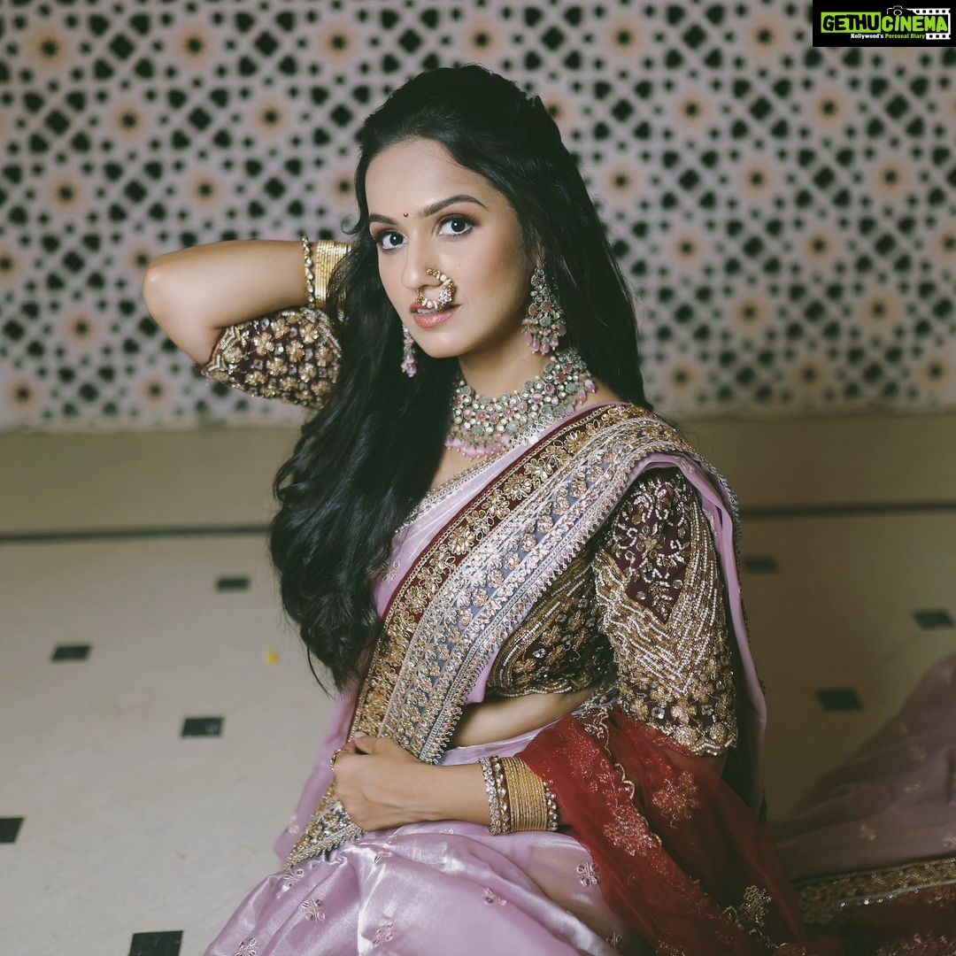 Shivani Baokar Instagram - Does everything really need to be perfect?.. Makeup & hair - @makeupbyberdesaurabh Photographer- @kunal_mohite_photography Styling - @makeupbyberdesaurabh @style_by_pradnyaaaaa__ Designer - @rashmi.s_the_rental_boutique Jewellery - @jizajewellerystudio Nath & hair accessories - @morpankh_jwells Location - @setsinthecity.in Shoot managed - @style_by_pradnyaaaaa__ Sets in the City