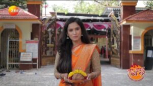 Shivani Baokar Instagram - आजच्या भागात घेऊया केळव्याच्या शितला देवीचे दर्शन.. 
'दार उघड बये दार' उत्सव नवरात्रीचा जागर आदिशक्तिचा.. 

नवरात्री विशेष भाग.. 

#CelebrateNavratra #Navratra2022 #ZeeMarathi