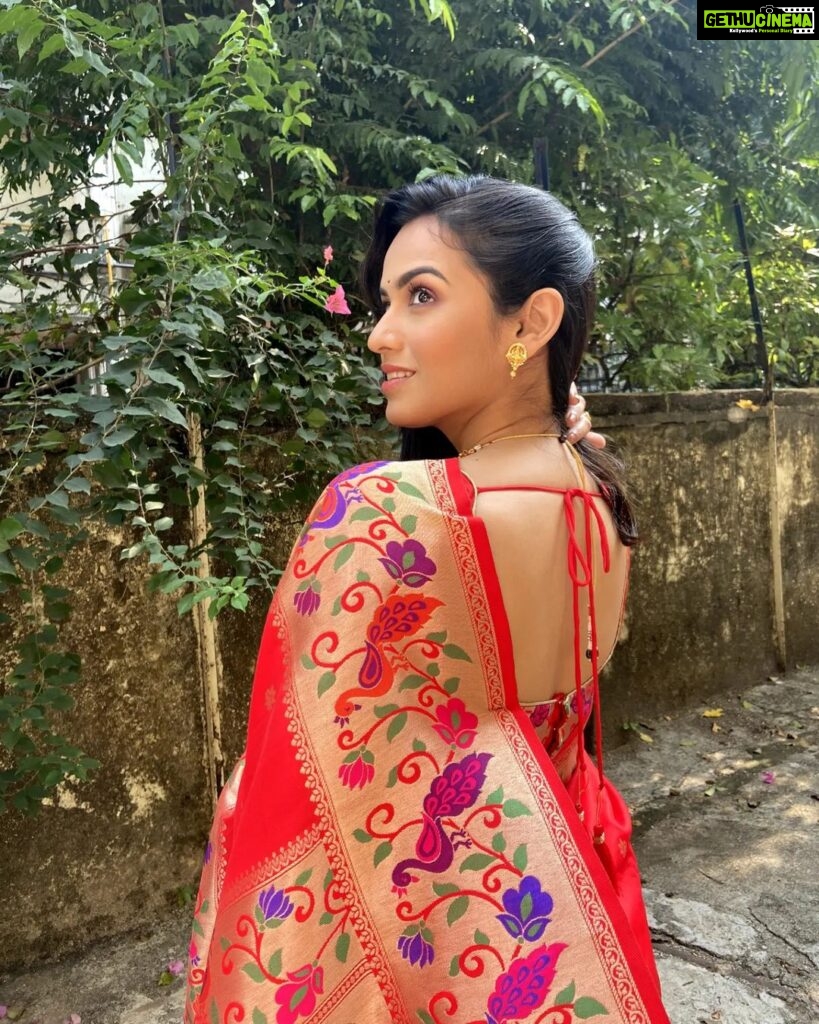 Shivani Baokar Instagram - दिवस दुसरा ❤️ #रंग #लाल