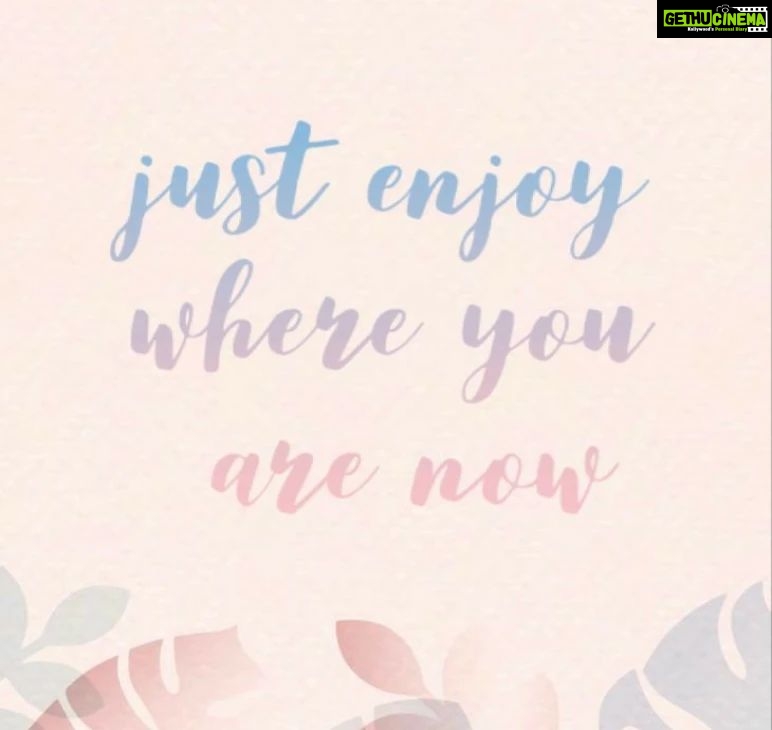 Shivani Baokar Instagram - Happy New Year Fam! ❤️ Just sharing with each one of you, some beautiful slides that got my attention! #newyearsamelove #pinterest #youareloved #bigthingstakesmallsteps #alwaysreading #livelovelaugh #pamperyourself #eatyourveggies #takemehome #lovecomesfromwithin #blessings