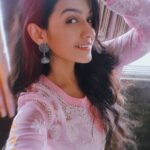 Shivani Baokar Instagram - Pink it is ! 💕 #रंग #गुलाबी