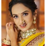 Shivani Baokar Instagram - When you decide to do a bridal series 💕 Makeup & hair - @makeupbyberdesaurabh Photographer- @kunal_mohite_photography Styling - @makeupbyberdesaurabh @style_by_pradnyaaaaa__ Designer - @shobha_designer_24 Jewellery - @jizajewellerystudio Nath & hair accessories - @morpankh_jwells Location - @setsinthecity.in Shoot managed - @style_by_pradnyaaaaa__ Sets in the City