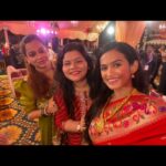 Shivani Baokar Instagram - महाराष्ट्राचे लाडके मुख्यमंत्री माननीय श्री एकनाथजी शिंदे @mieknathshinde @cmomaharashtra_ यांच्या वर्षा या शासकीय निवासस्थानी बाप्पाच्या दर्शनाचा लाभ घेता आला. 😇 हि भेट घडवून आणण्यासाठी गायत्री चित्रे @gayatrrichitre चे आभार. 🙏🏻 #cmomaharashtra #eknathshinde #ganpatibappamorya #shivanibaokar Varsha Bungalow Official Residence of Chief Minister of Maharashtra
