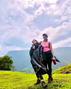 Shivani Baokar Instagram - Into the wild, with my partner in crime. #HappyLife #trektogarbettplateau #treksinmaharashtra 

P.S. @vagabondexperiences it was an awesome and a complete secure experience with you🙌