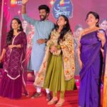 Shivani Baokar Instagram – ‘लवंगी मिरची’ टिमची ठसकेदार एन्ट्री! 

‘लवंगी मिरची’

झी मराठी उत्सव नात्यांचा!

#उत्सवनात्यांचा #UtsavNatyancha #ZeeMarathi #MeMarathi