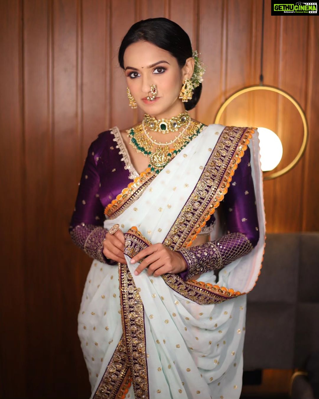 Shivani Baokar Instagram - Last photos of this series that received so much love! π Thank you to the team and the beautiful location. Details below. Makeup & hair - @makeupbyberdesaurabh Photographer- @kunal_mohite_photography Styling - @makeupbyberdesaurabh @style_by_pradnyaaaaa__ Designer - @rashmi.s_the_rental_boutique Jewellery - @jizajewellerystudio Nath & hair accessories - @morpankh_jwells Location - @setsinthecity.in Shoot managed - @style_by_pradnyaaaaa__ How about an entirely different series now? π Sets in the City