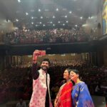 Shivani Baokar Instagram – झी मराठी उत्सव नात्यांचा!
आता ‘लवंगी मिरची’ ची गोष्ट एका नव्या वेळेत…
10 मे पासून,
बुध – शनि, रात्री 10 वाजता.
#उत्सवनात्यांचा #UtsavNatyancha #ZeeMarathi #MeMarathi #LavangiMirchi #marathiserial