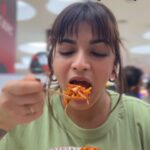 Shivani Jha Instagram - Apna almost roz ka hai @bee_vani_ Food instagram couplegoals godiloo