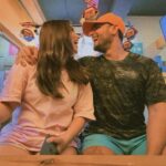 Shivani Jha Instagram - Yeh bilkul unplanned tha😂🙈 #reels #explore #trending #viral #slowmo #leevani Couples love romantic