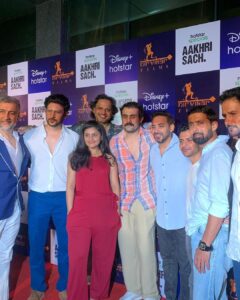 Shivin Narang Instagram - Last night #AakhriSach
Success celebration … ✨🙏
Thankuu Everyone for all the love and support 🫶🏻