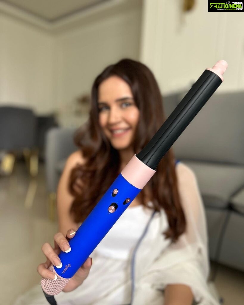 Shivshakti Sachdev Instagram - Ready to embrace Diwali in style? Let me introduce you to the Dyson Airwrap in the special edition Blue Blush shade - your ultimate solution for achieving salon-quality, flawless hair right in the cozy confines of your home, all while ensuring zero heat damage!✨ #DysonHair #DysonAirwrap #DysonIndia #dysonfestivestyling #hair #haircare #haircaretips #hairstyling #safe #gifted Mumbai - मुंबई