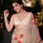 Shivshakti Sachdev Instagram - दिवाली Mere Sang 🪔 Outfit @meghstudio Shot by @cbfilmz_ Makeup @makeoverbymuskaansuman Hair @hairbymonicaajain__ Managed by @akriti_1990 Location @westinmumbaipowai [Diwali, Diwali Outfits, Beige Saree, Diwali Series, Festival Outifts, Shivshakti, Festival Of Lights, Diwali Videos] . . #trendingreels #festivecontent #trendingsongs #diwaliseries #saree #outdoorshoot #sareemakeup #reelsofinstagram #bollywoodsarees #beigesaree #kutkutbajra #beautyblogger The Westin Mumbai Powai Lake