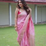 Shivshakti Sachdev Instagram - दिवाली Mere Sang 🪔 Outfit @zilikaa Shot by @cbfilmz_ Makeup @makeoverbymuskaansuman Hair @hairbymonicaajain__ Managed by @akriti_1990 Location @westinmumbaipowai [Diwali, Diwali Outfits, Pink Saree, Fashion Blogger, Diwali Series, Festive Finds, Shivshakti, Festival Of Lights] . . #trendingreels #festivecontent #trendingsongs #diwaliseries #pinksaree #outdoorshoot The Westin Mumbai Powai Lake