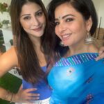 Shonali Nagrani Instagram - Bleed blue. #indpakmatch #worldcup #worldcupindpak #squadgoals @karishmakotak26 @shyammehta #alan