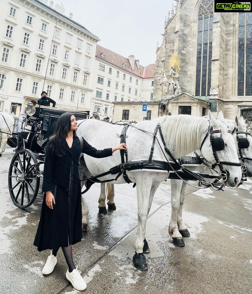 Shraddha Dangar Instagram - Vienna 🤍 Vienna, Austria
