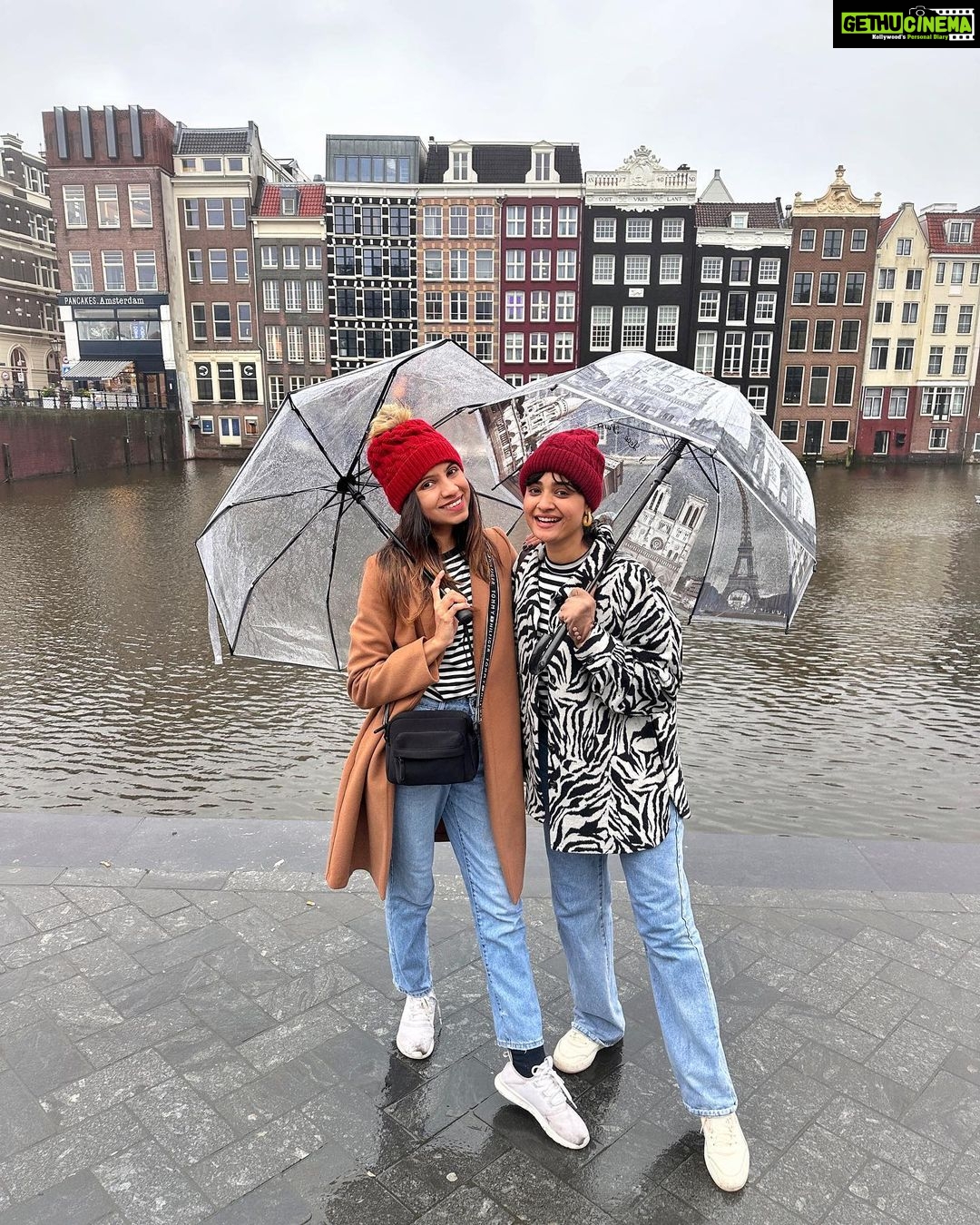 Shraddha Dangar Instagram - Amsterdam, we love you so Dutch π³π±π«ΆπΌ Amsterdam, Netherlands