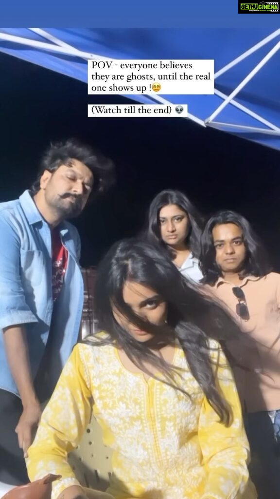 Shraddha Dangar Instagram - @raunaqkamdar sir, Thankyou for your Ghost-appearance 🤌🏻 @withbhargav flaunting his silky hair, Meanwhile @thatschetan ,anjali Trying to sync with the tune🫡 Some impromptu scenes after packup 🤓💁🏼‍♀️