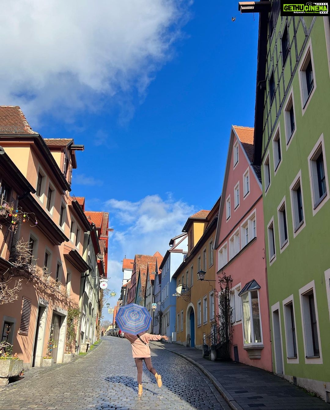 Shraddha Dangar Instagram - Rothenburg 🤍 This town looks like it’s straight out of a fairytale book🥹 Favourite till now🤌🏻 Rothenburg ob der Tauber