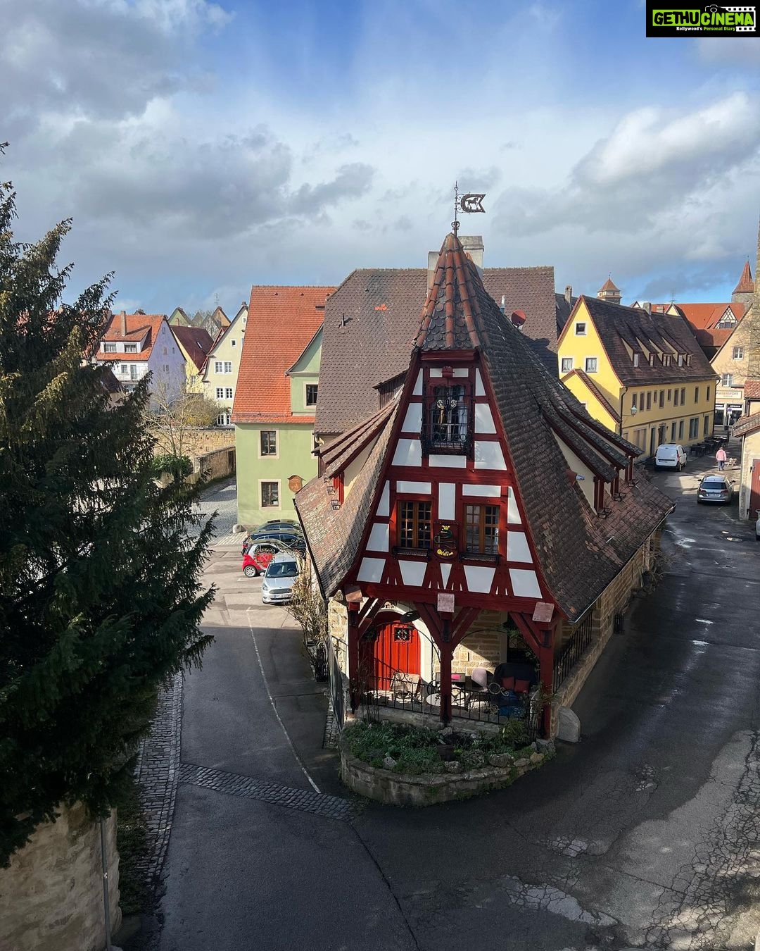 Shraddha Dangar Instagram - Rothenburg 🤍 This town looks like it’s straight out of a fairytale book🥹 Favourite till now🤌🏻 Rothenburg ob der Tauber