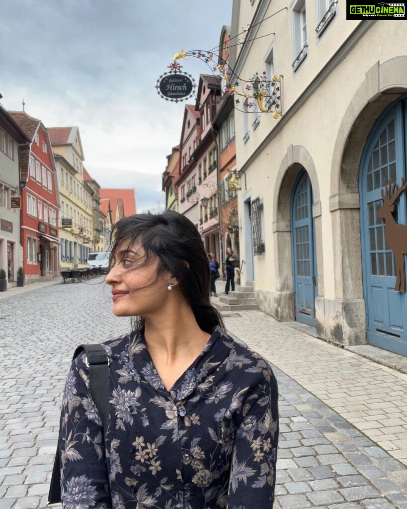Shraddha Dangar Instagram - Rothenburg 🤍 This town looks like it’s straight out of a fairytale book🥹 Favourite till now🤌🏻 Rothenburg ob der Tauber