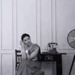 Shraddha Dangar Instagram - 🪔 . . Shot by @hitesh_paunikar Hair & makeup @aanalsavaliya