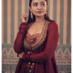 Shraddha Dangar Instagram - #kasoombothefilm promotions!! Wearing @jiviva_ Shot by @hitesh_paunikar Jwellery @copper_art_jewellery AR Studio