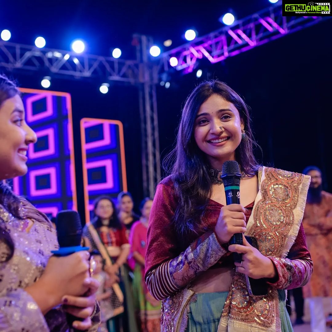 Shraddha Dangar Instagram - Memorable moments of @divine_rasotsav with @shraddhadangar_official of 8th garba night #shraddhadangar #divinerasotsav2023 #divinerasotsav #navratri #navratri2023 #rajkot #rajkotinstagram Smart City Rajkot