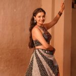 Shraddha Dangar Instagram – “Dil ma bawaal” bolo kevu lagyu song?? Na joyu hoi to jaldi joi lo
#linkinbio 
.
@rajdeepchatterjeeofficial 
@unitedwhiteflag 
@veebhutipatel 
.
Wearing @_vulcal_