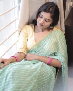 Shraddha Dangar Instagram - 🤍
.
Wearing @kalavruti 
📸  @rohin_photographer
