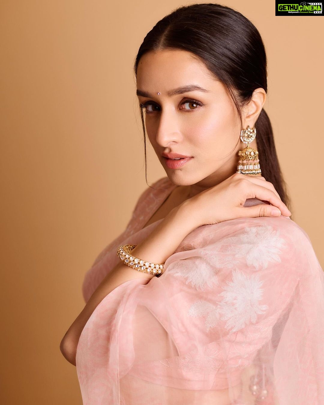 Shraddha Kapoor - 2.8 Million Likes - Most Liked Instagram Photos