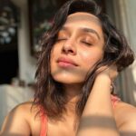 Shraddha Kapoor Instagram – Need dhoop like Jaadoo 😍☀️💙