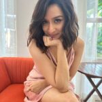 Shraddha Kapoor Instagram - Big head = Big Brain 🐳🐙🐒