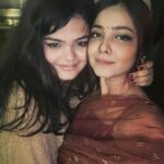 Shraddha Sharma Instagram – I attended my FIRST EVER Diwali party last night and it was hella fun❤️❤️❤️
@tripathimanya I love you ❤️❤️
@shraddhashreee @akeylessplayskeys Thank you for having me🥹❤️