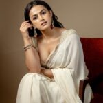 Shraddha Srinath Instagram - Photos by @kiransaphotography and team Outfit @lathaputtanna Accessories @creativegemsandjewels Styled by @shefalideora_ Hair and make up @aashna_shah Assisted by @shivu.bm.549 Managed by @vidhyaabreddy