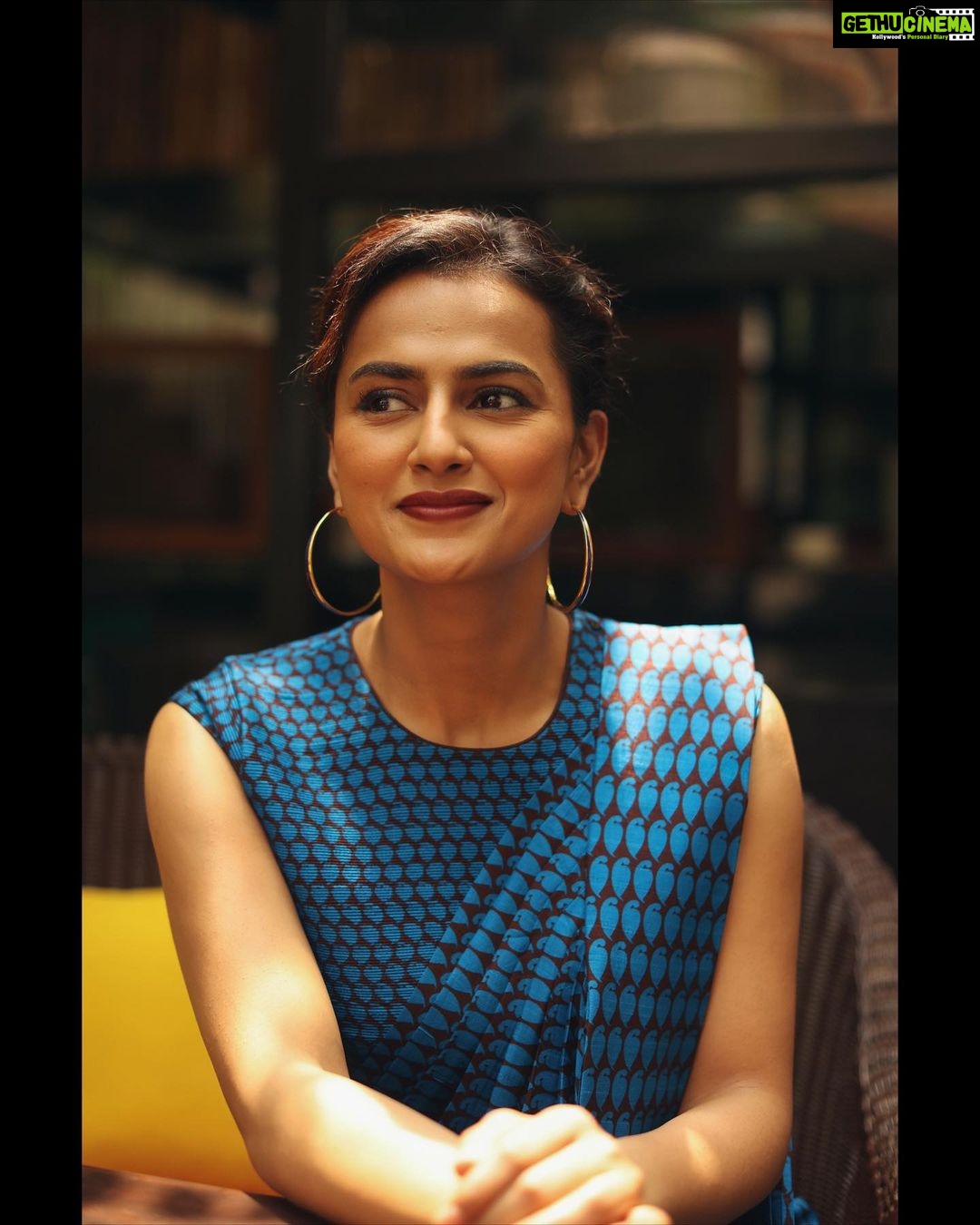 Shraddha Srinath Instagram - Someday I will tell you all what we were talking about that made me blush so hard Shot by @tarunkoliyot Outfit @ampmfashions Jewels @misho_designs Stylist @shreejarajgopal Make up @purpleparrot.makeup Hair @priyahairandmakeup_ Assisted by @shivu.bm.549 Managed by @vidhyaabreddy