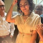 Shraddha Srinath Instagram - 29.09.23. Spent the day with my family and friends and celebrated myself. Stayed away from social media (and it was the easiest thing to do). Grateful for each and everyone who was there, for every text and call, for every message I received on my social media and for this amazing Matilda cake by @bakesbysudha and the cake topper 😂 it was everything I could have asked for. Trippy Goat Cafe