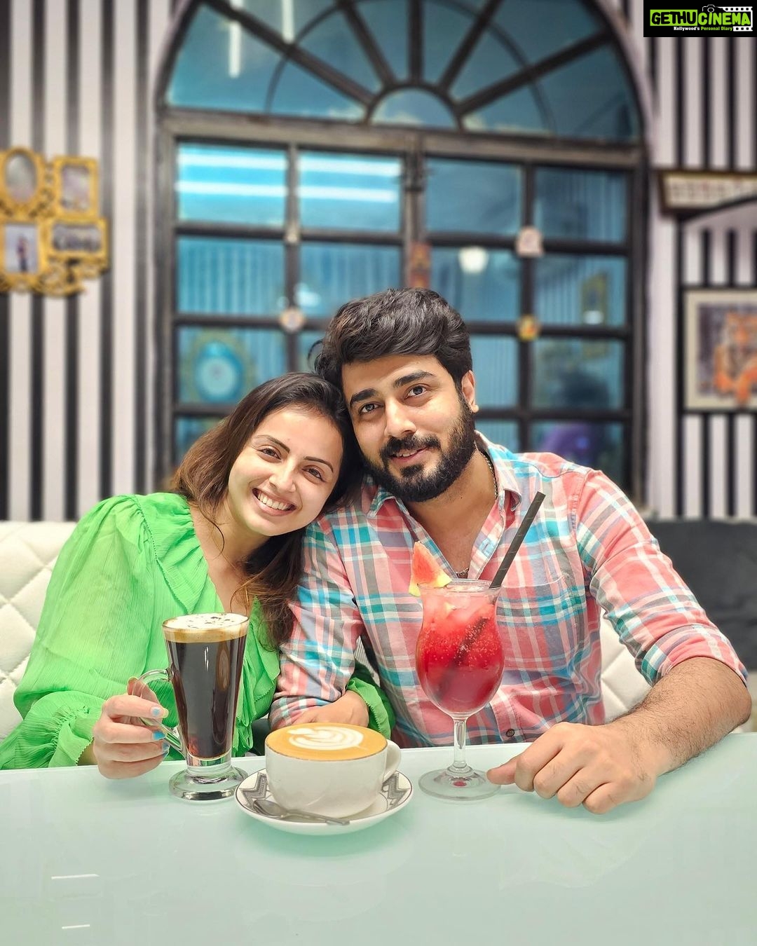 Shrenu Parikh Instagram - This place is beauts! @thetuliptouchcafe Such good food and ambience… what’s more special is it’s in Vadodara and it’s owned by a dear dear friend @ankurgorofficial Thankyou for a lovely evening! Vadodara, Gujarat, India