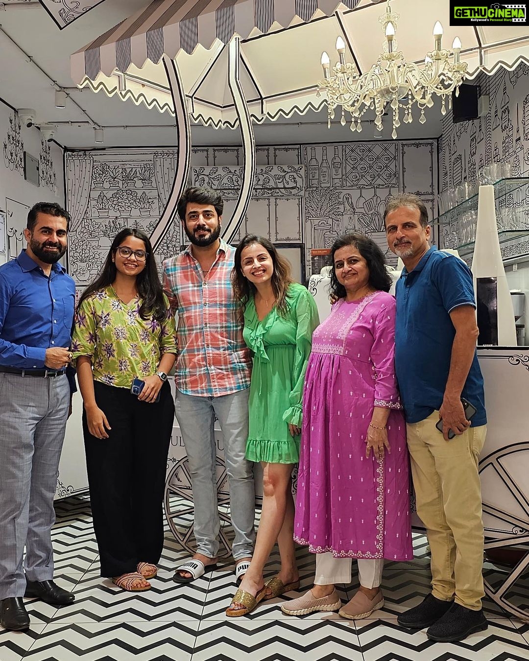 Shrenu Parikh Instagram - This place is beauts! @thetuliptouchcafe Such good food and ambience… what’s more special is it’s in Vadodara and it’s owned by a dear dear friend @ankurgorofficial Thankyou for a lovely evening! Vadodara, Gujarat, India